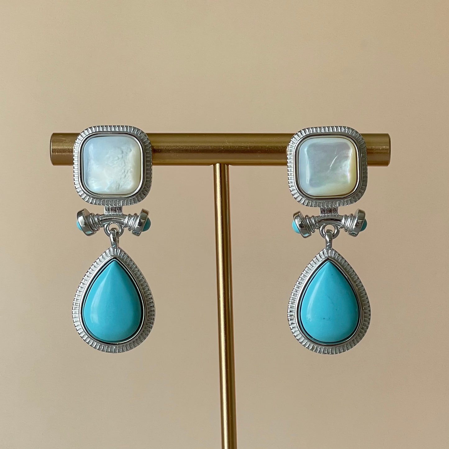 ARETES LUMINOS TURQUESA BLANCO