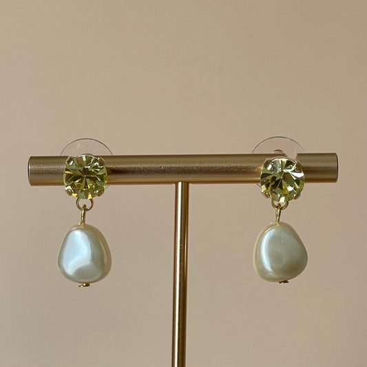 ARETE MINI PERLA CON CRISTAL AMARILLO