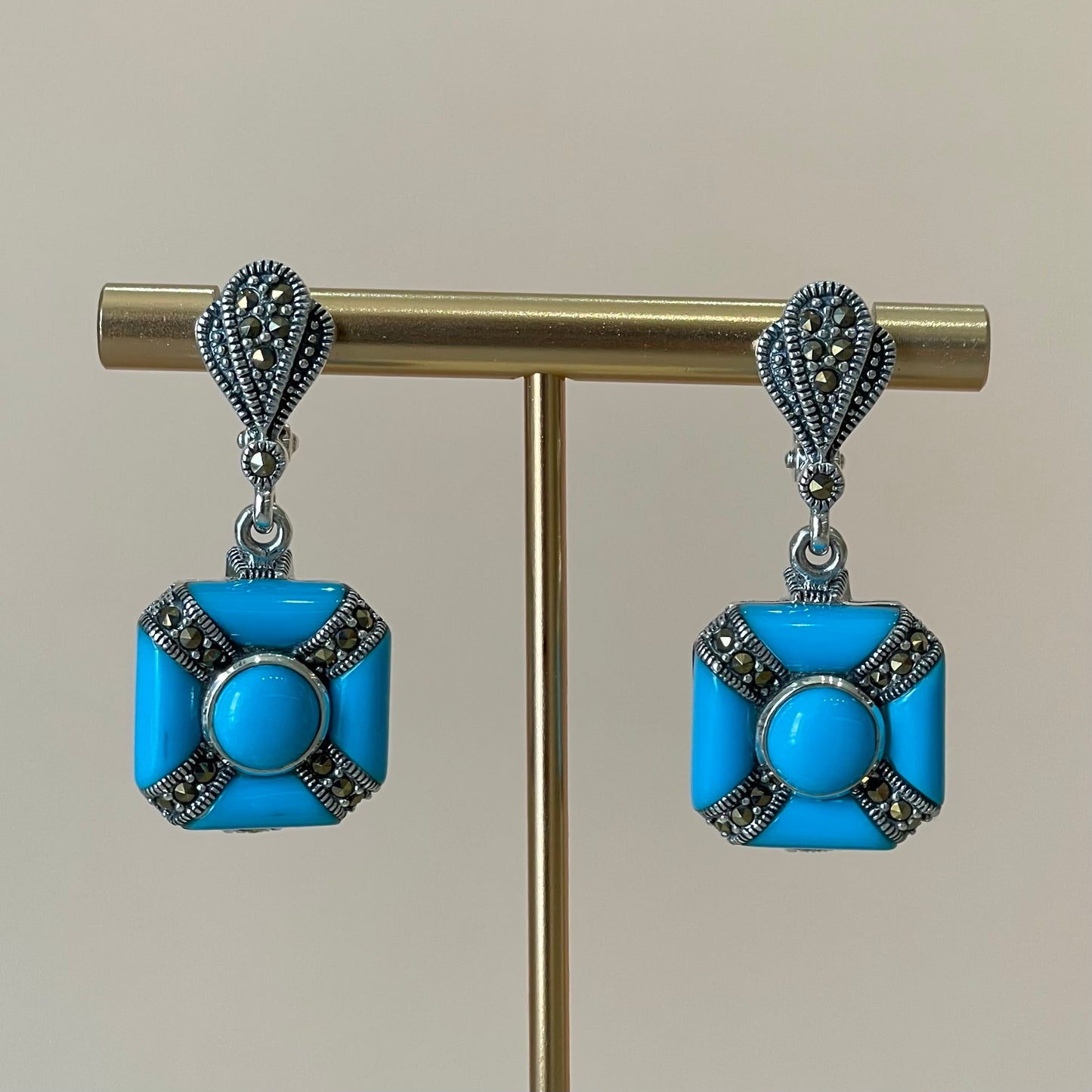 ARETES ESSENCE TURQUESA