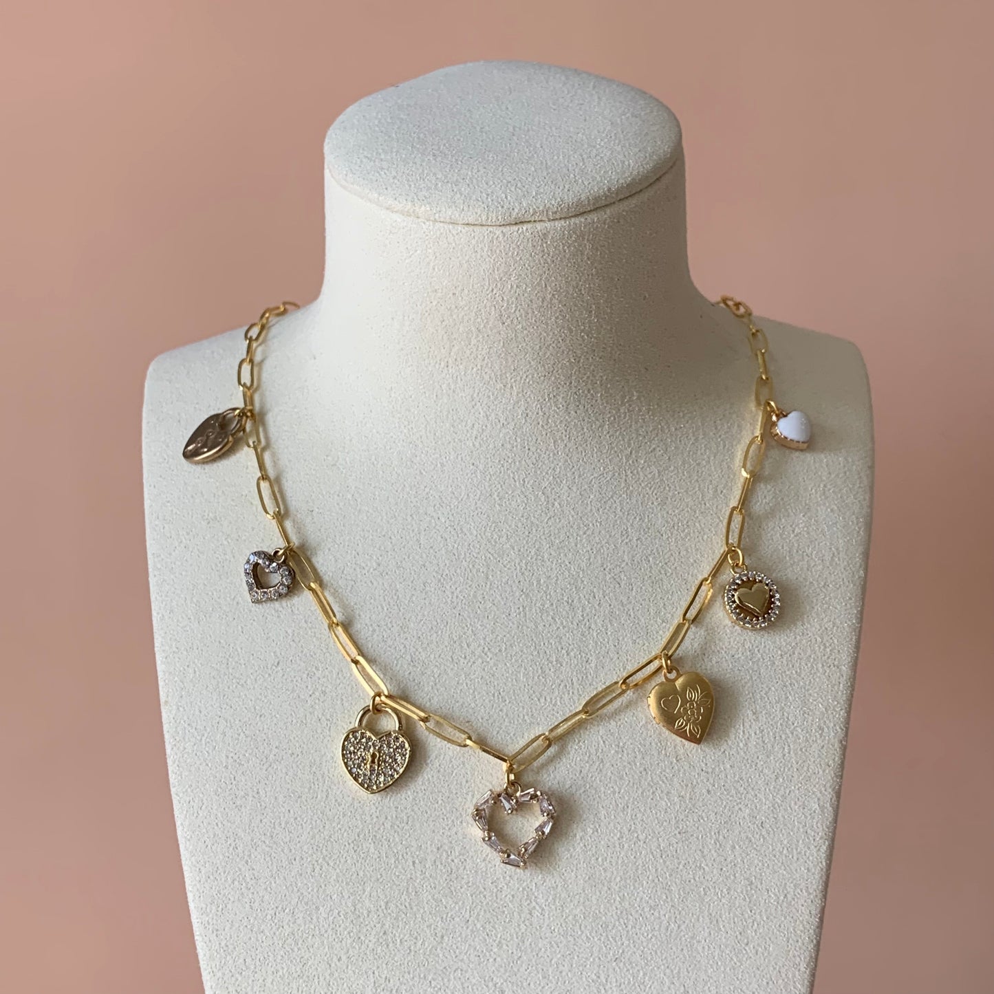 COLLAR CORAZONES