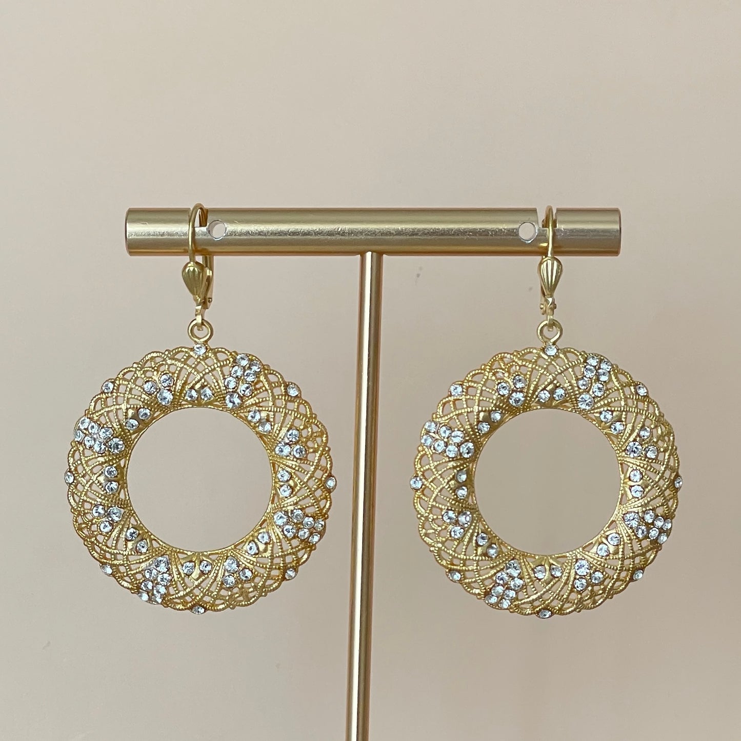 ARETES BELLE CRISTAL CLEAR