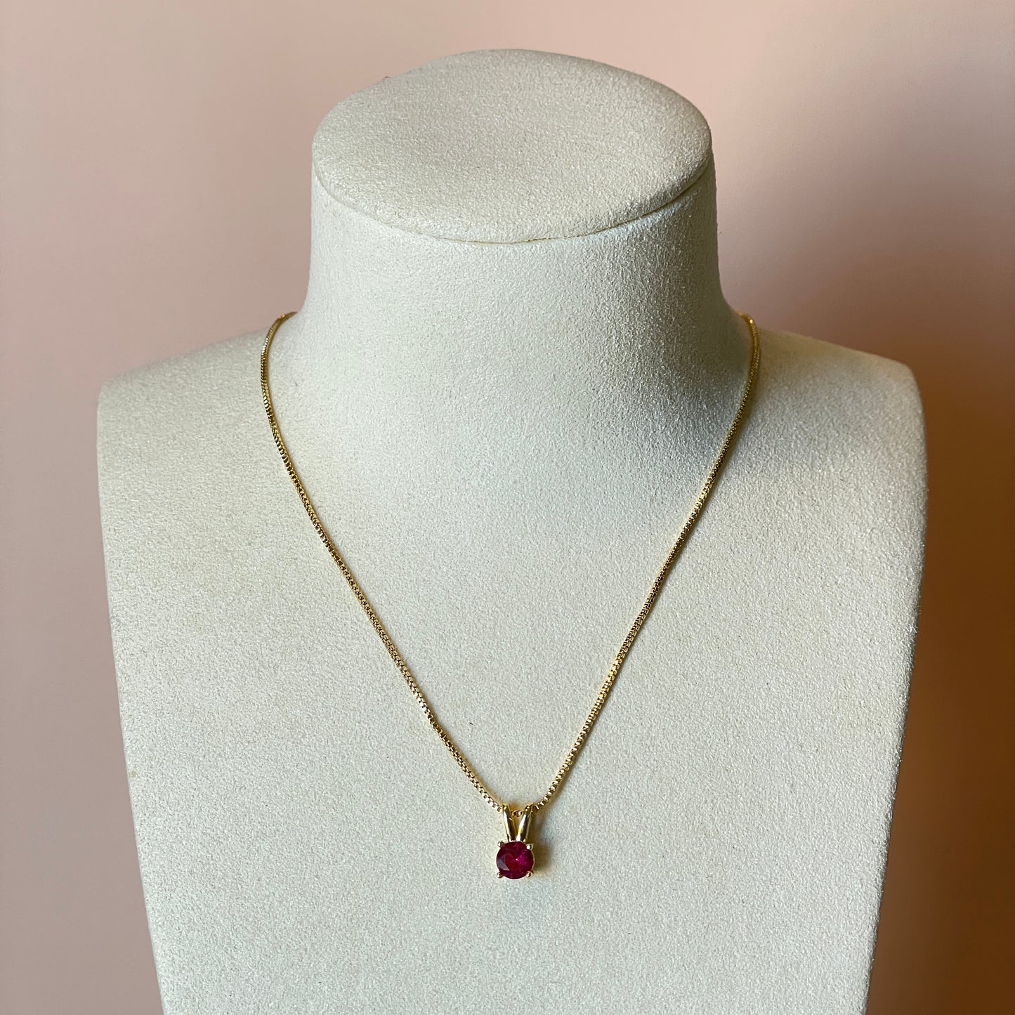 COLLAR CRISTALITO ROJO