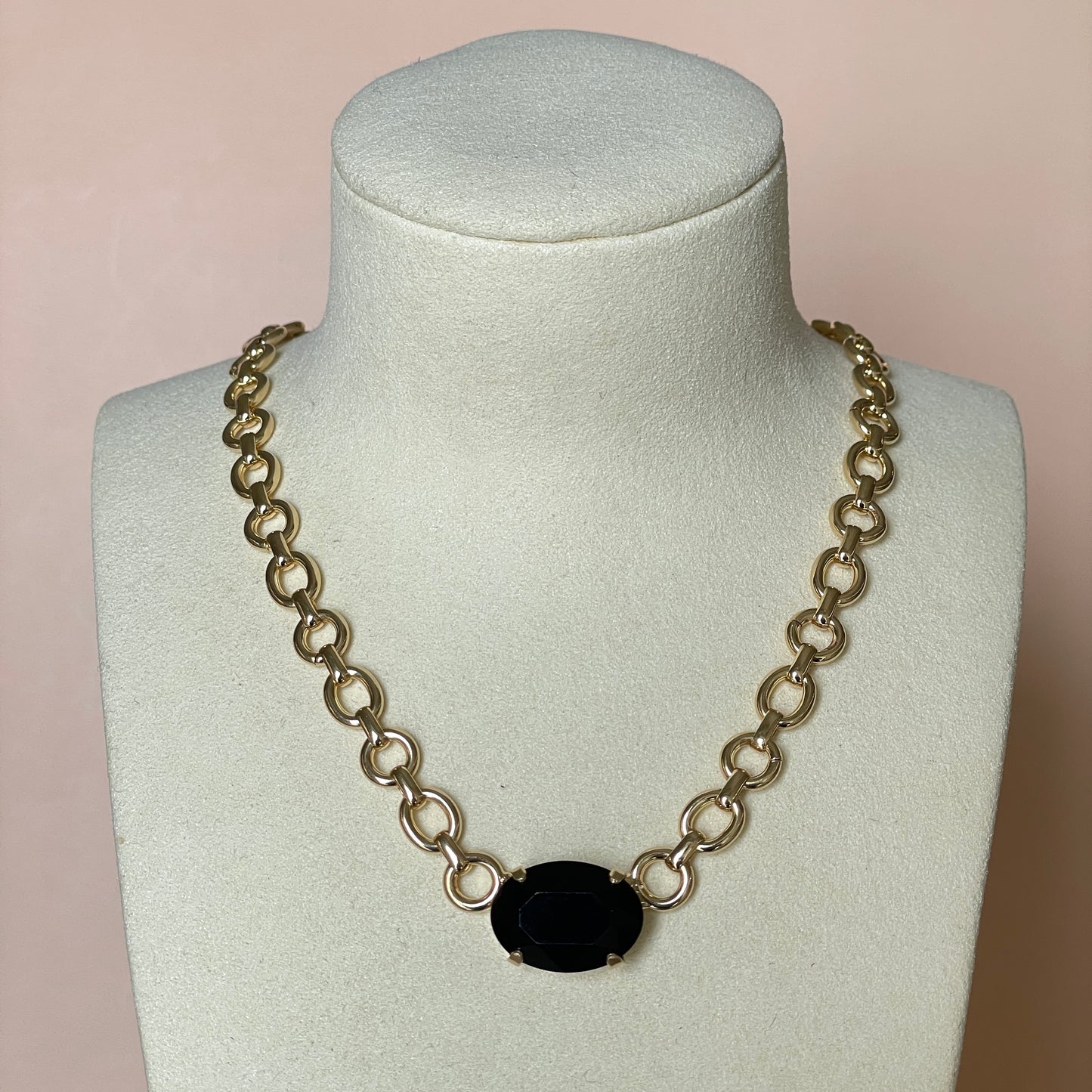 COLLAR CRISTAL OVAL NEGRO