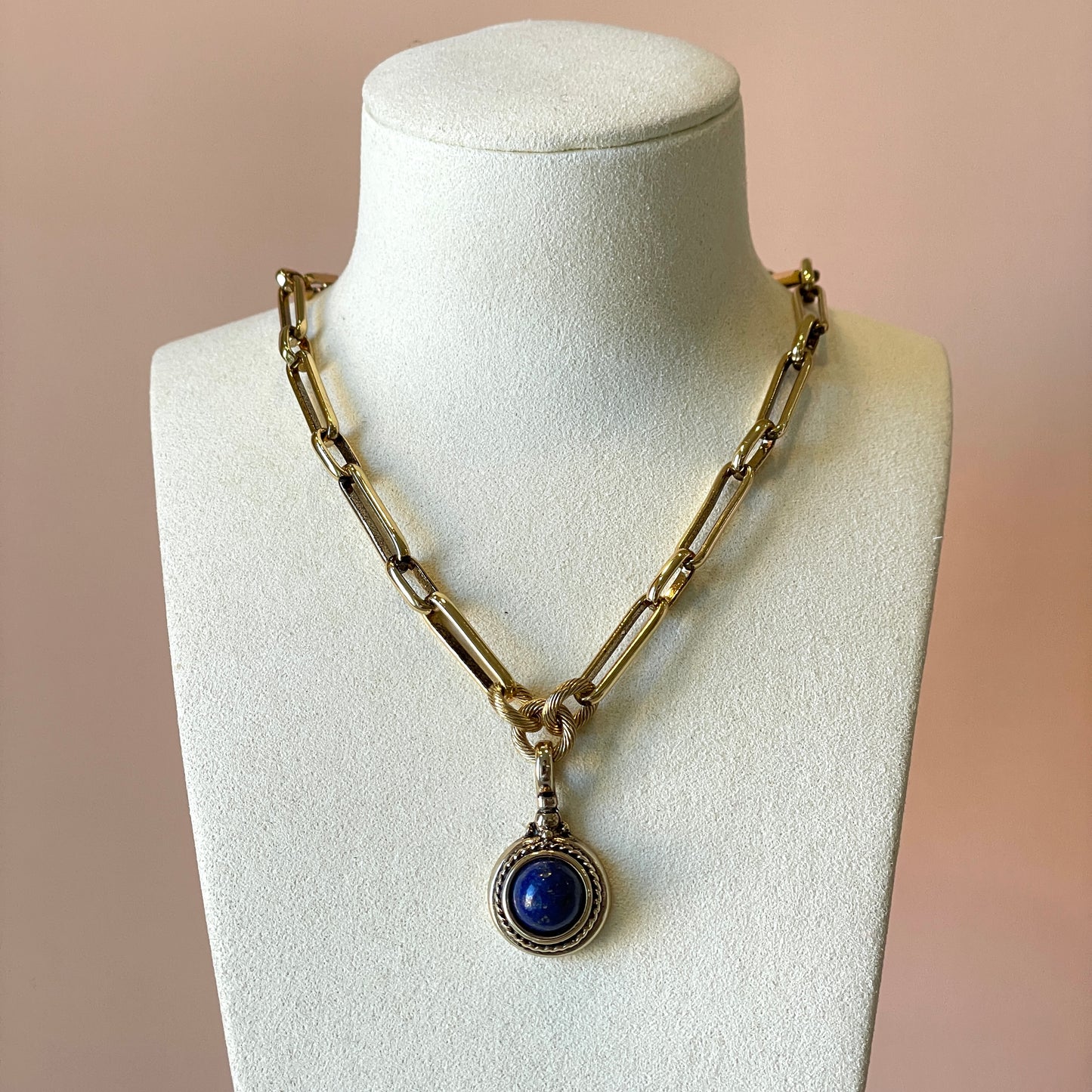 COLLAR SHIELDED LAPISLAZULI