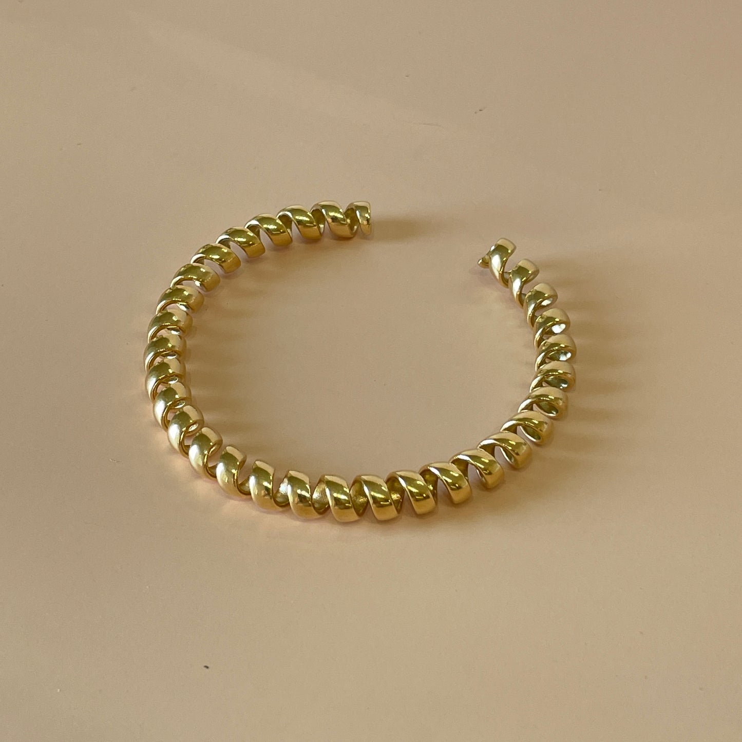 BRAZALETE ESPIRAL