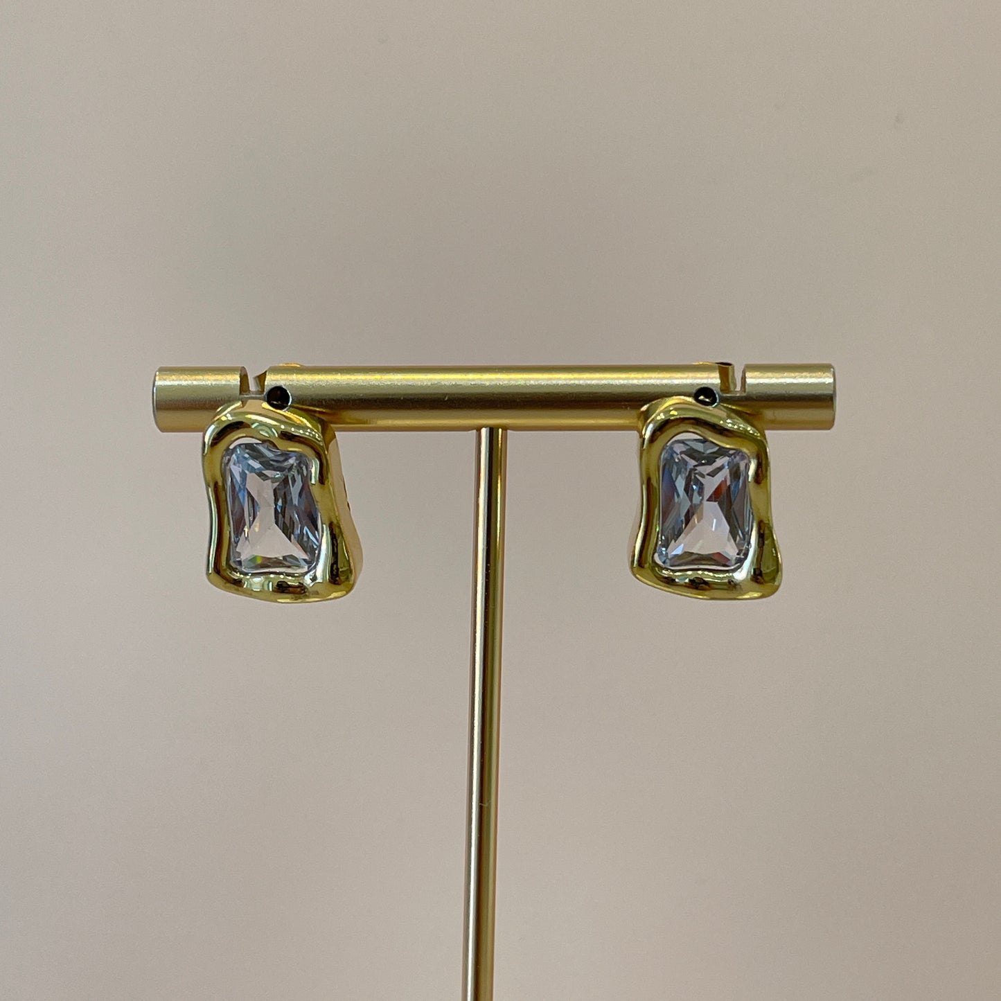 ARETES SAMIRA CRISTAL CLEAR