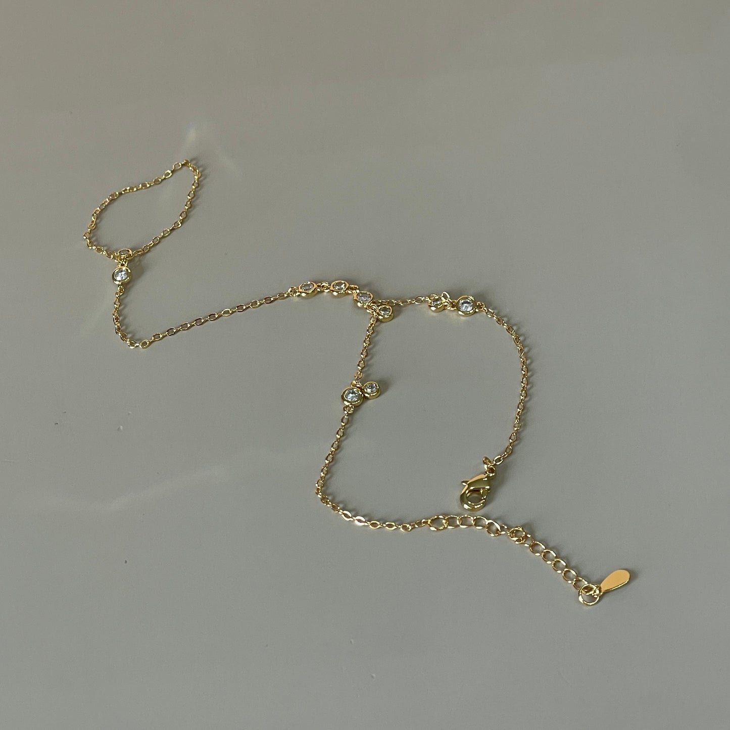 PULSERA ANILLO DE CADENA CON CRISTAL