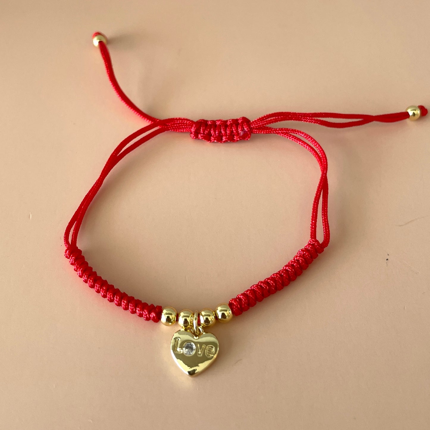 PULSERA AJUSTABLE HILO ROJO & LOVE