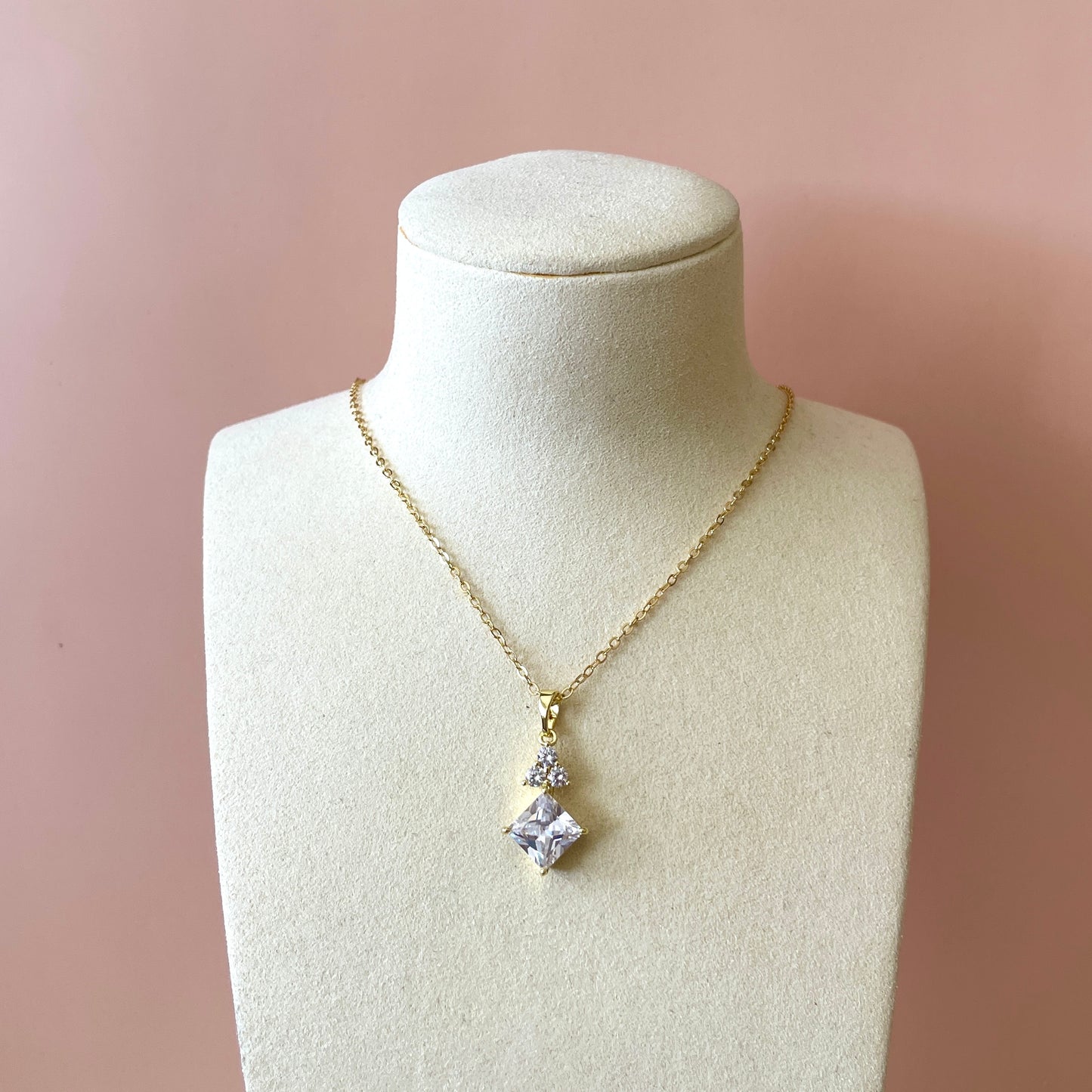 COLLAR ROMBO GOLD