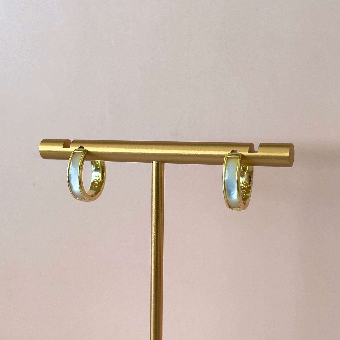 ARRACADAS GOLD MADREPERLA 925