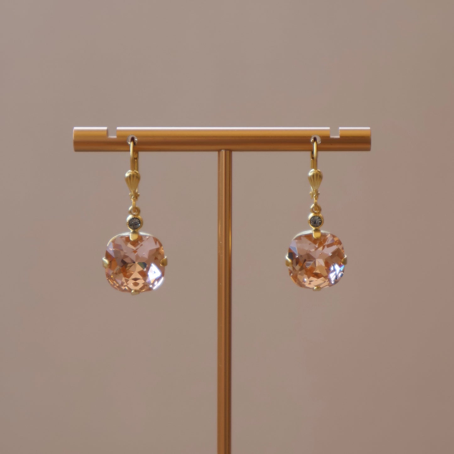 ARETES ROMANI CRISTAL ROSA
