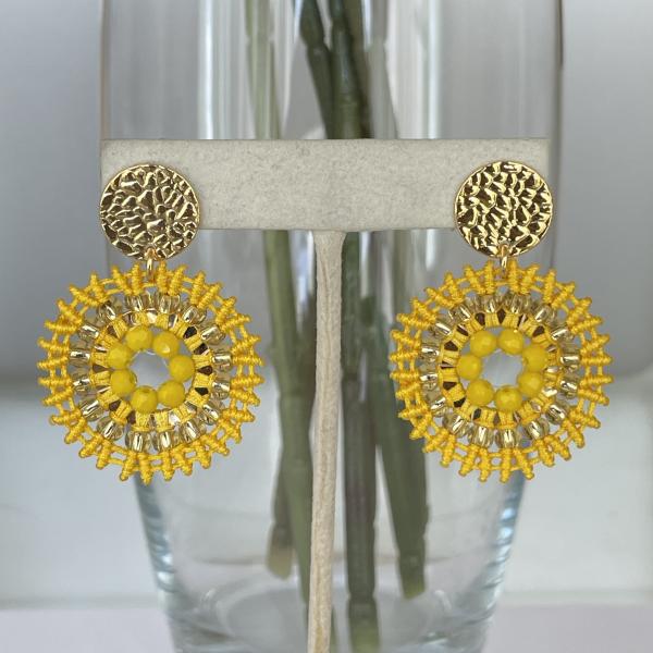 ARETES MINI ANDES DISEÑO MARTILLADO CON CIRCULO CH DE CRISTALES - AMARILLO