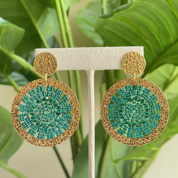 ARETES MINI RIO DISEÑO MARTILLADO CON 1 CIRCULO METALICO Y CON CRISTAL - JADE