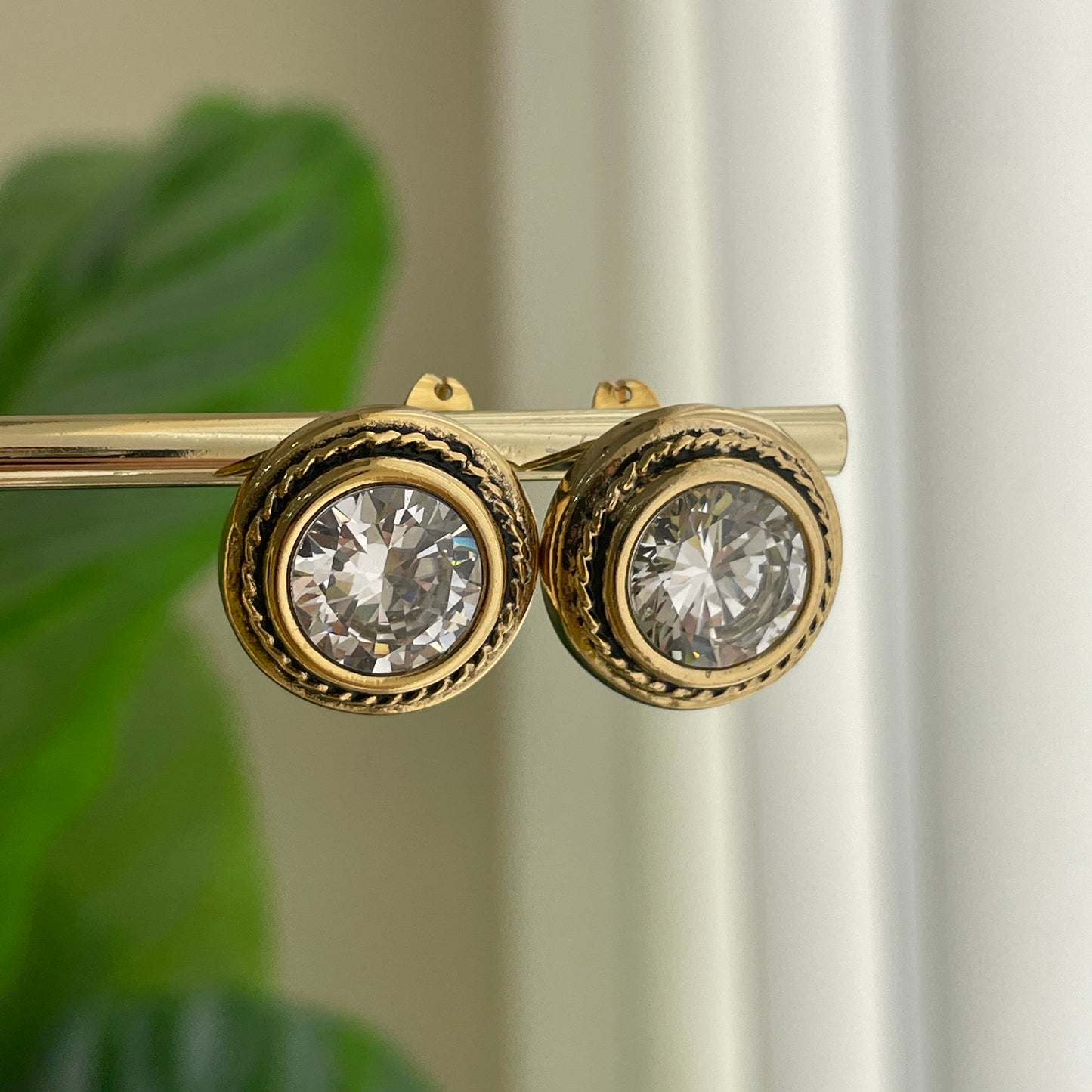 ARETES ESME CON CRISTAL