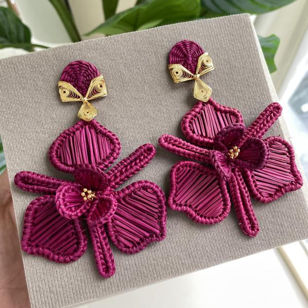 ARETES FLOR GLORIA FUCSIA