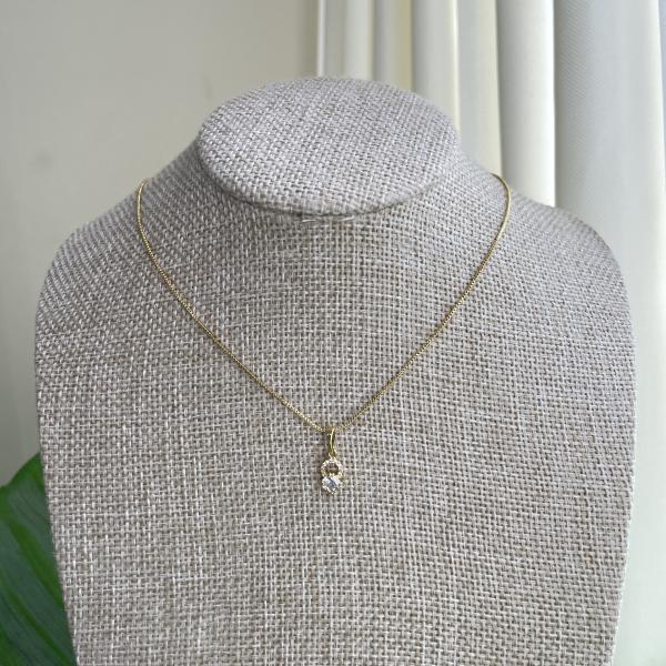 COLLAR CON DIJE ARO CON CRISTAL