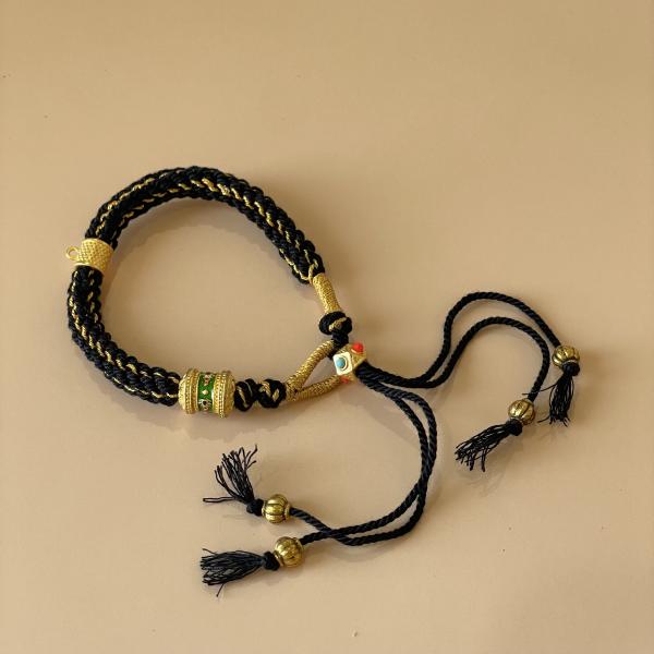 PULSERA INDIE HILO NEGRO