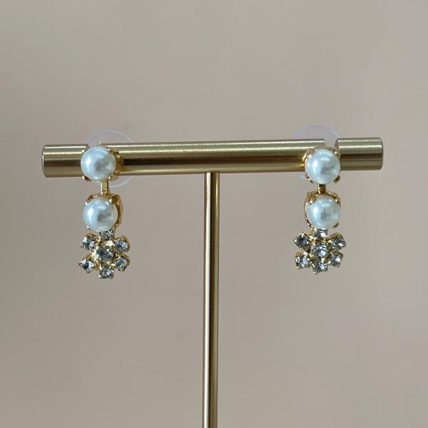 ARETES DALIA PERLA FLOR CLEAR