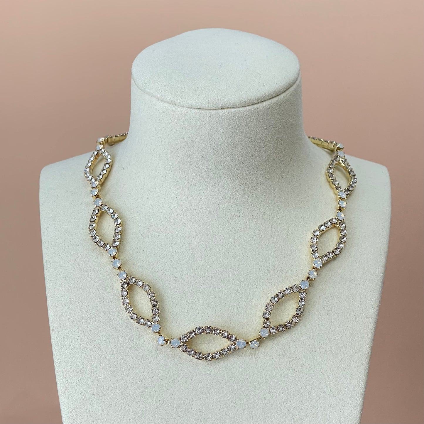 COLLAR ANTORIN GOLD