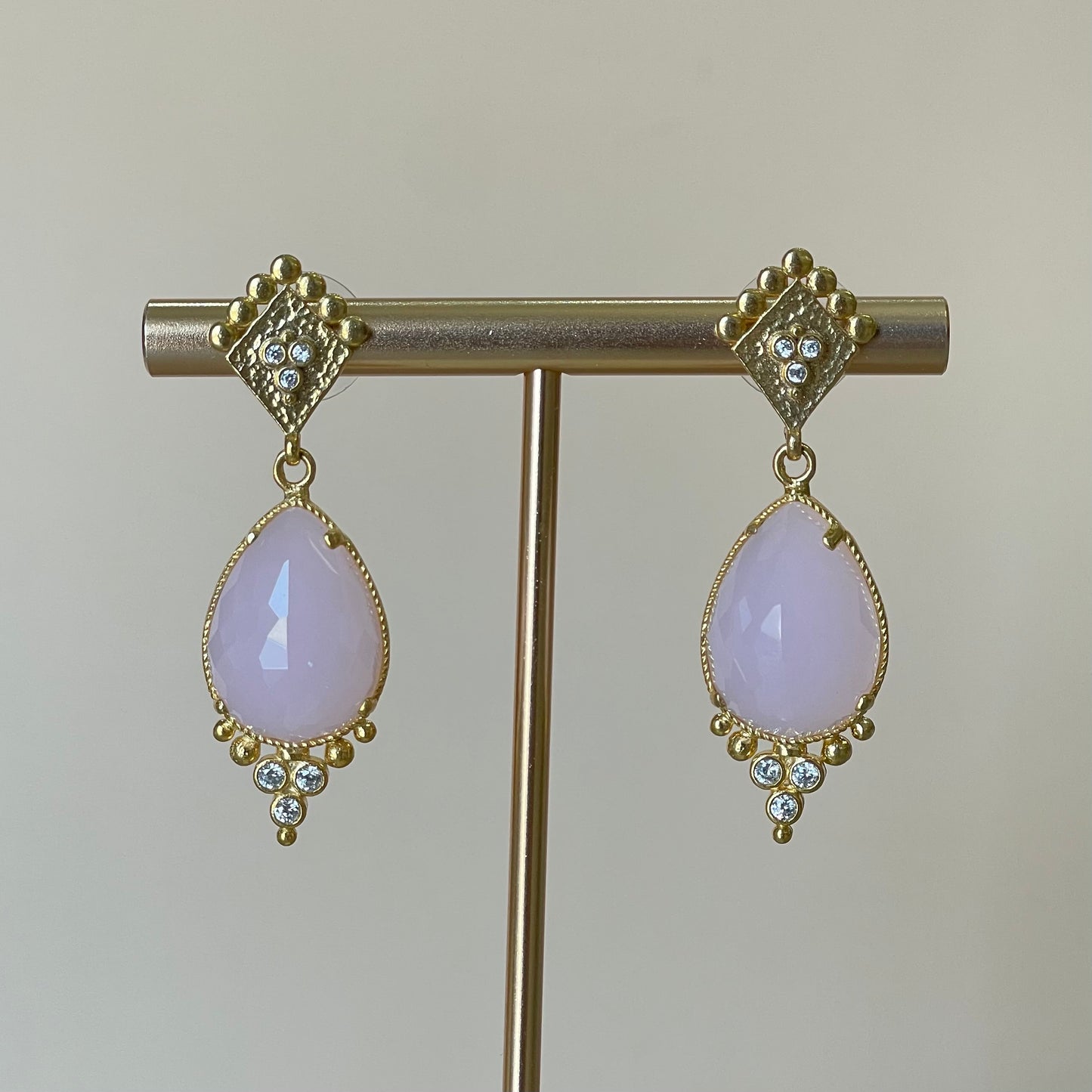 ARETES BERAN ROSA TRES CRISTALES