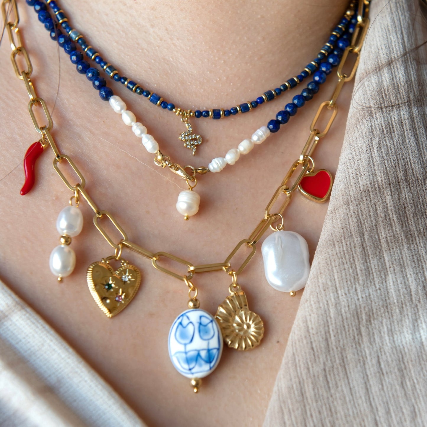 COLLAR FLORES CON CORAZON Y CONCHA