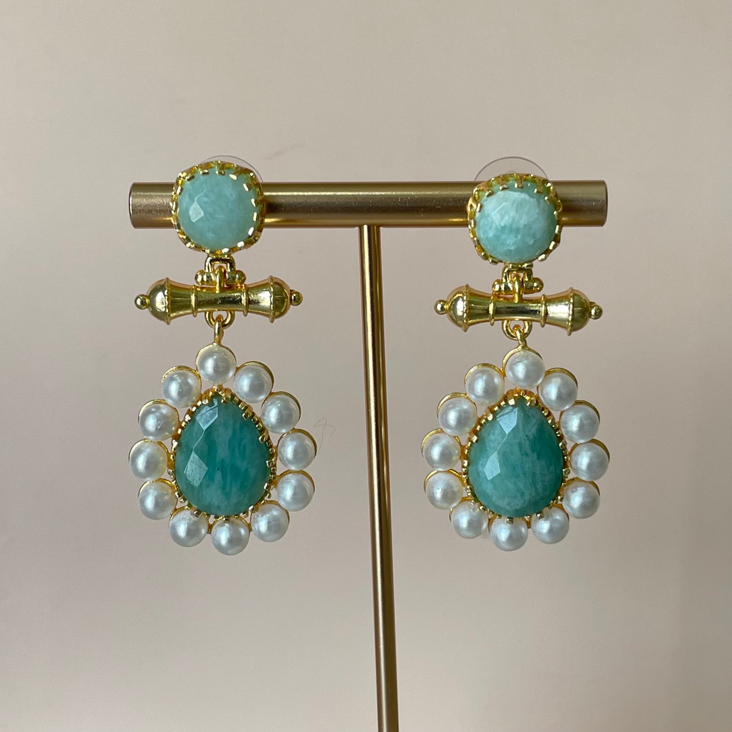 ARETES NUDAI PERLA