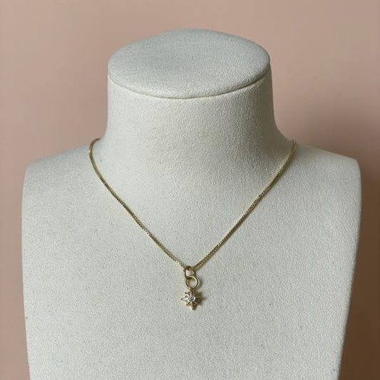 COLLAR CON DIJE ESTRELLITA BELEN