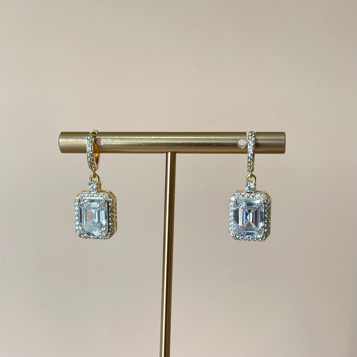 ARRACADAS QUEEN CON CRISTAL CLEAR