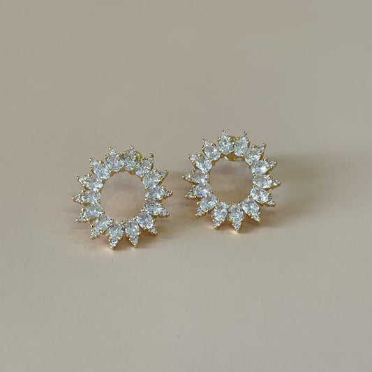 ARETES CIRCULO CON CRISTA