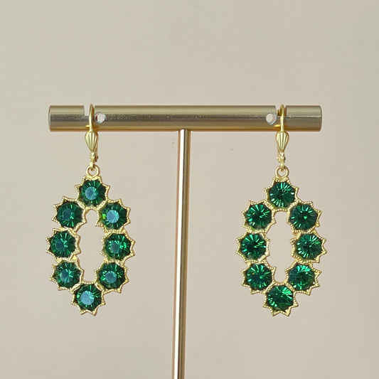 ARETES OVAL STONE EMERALD CH