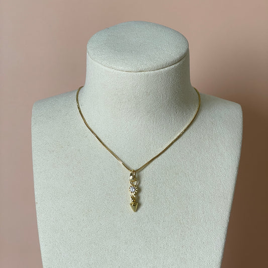 COLLAR CRISTAL CON DAGA