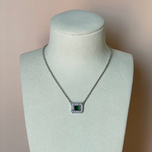 COLLAR CON CRISTAL EMERALD