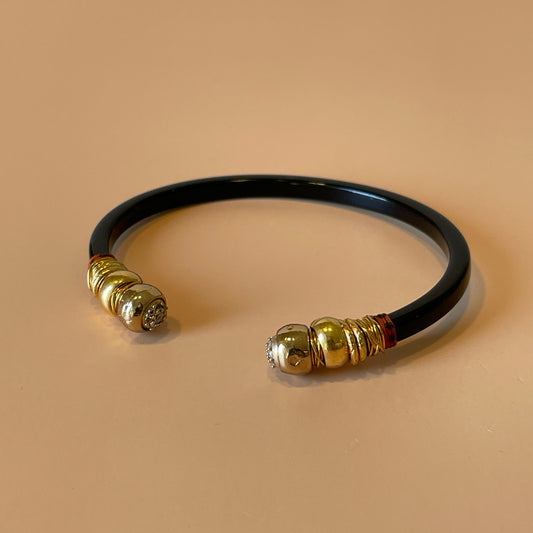 BRAZALETE SARI BLACK -CRYSTAL RED