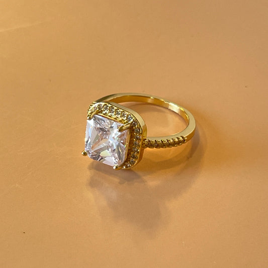 ANILLO REYNA CRISTAL CLEAR GOLD