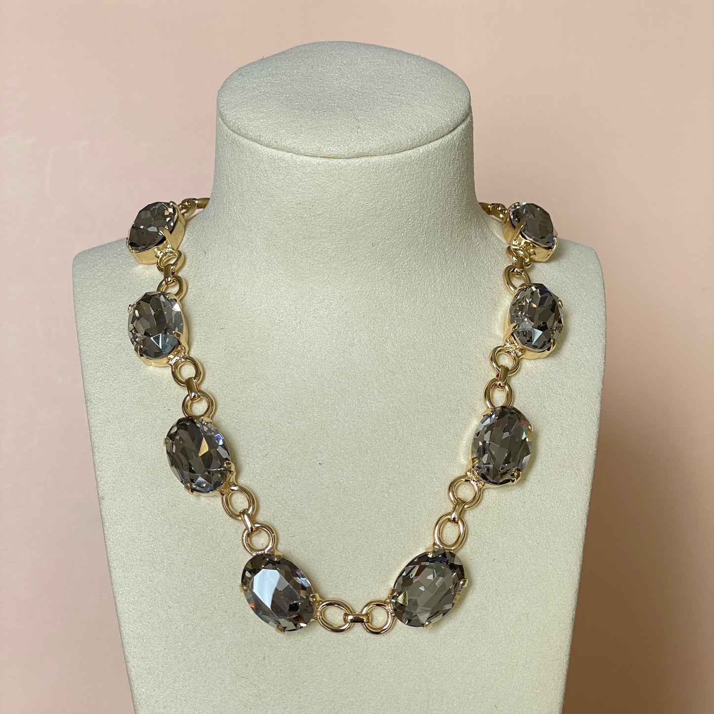 COLLAR MARSELLA CRISTAL GRIS