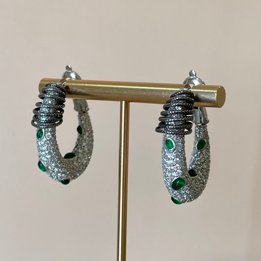 ARETES STILLA SNAKE EMERALD