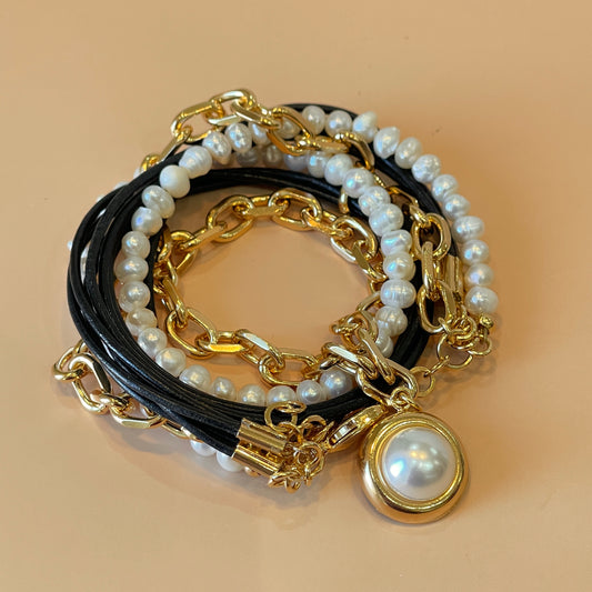 PULSERA MADRID NEGRO CON PERLAS Y CADENA