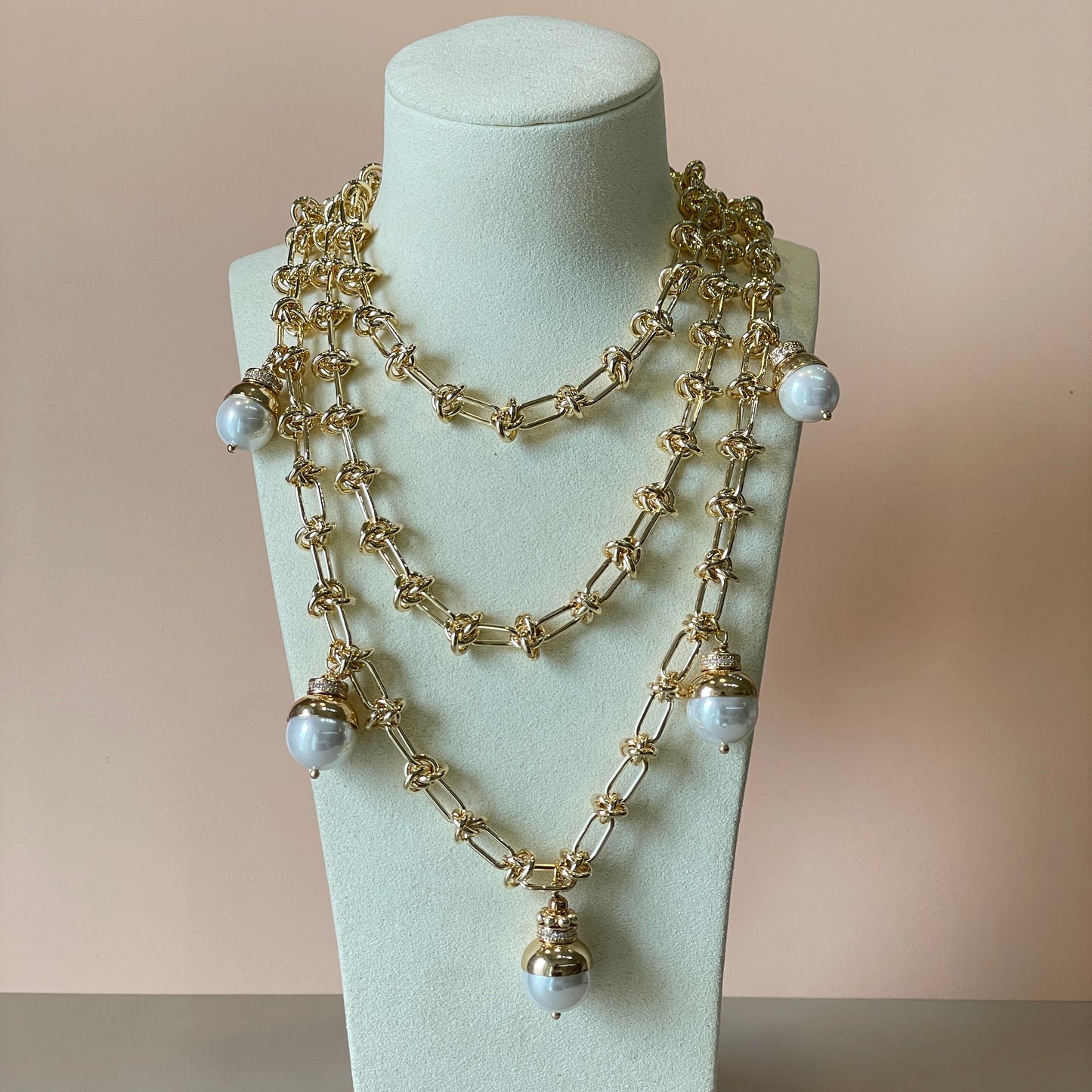 COLLAR INTRA CON PERLAS