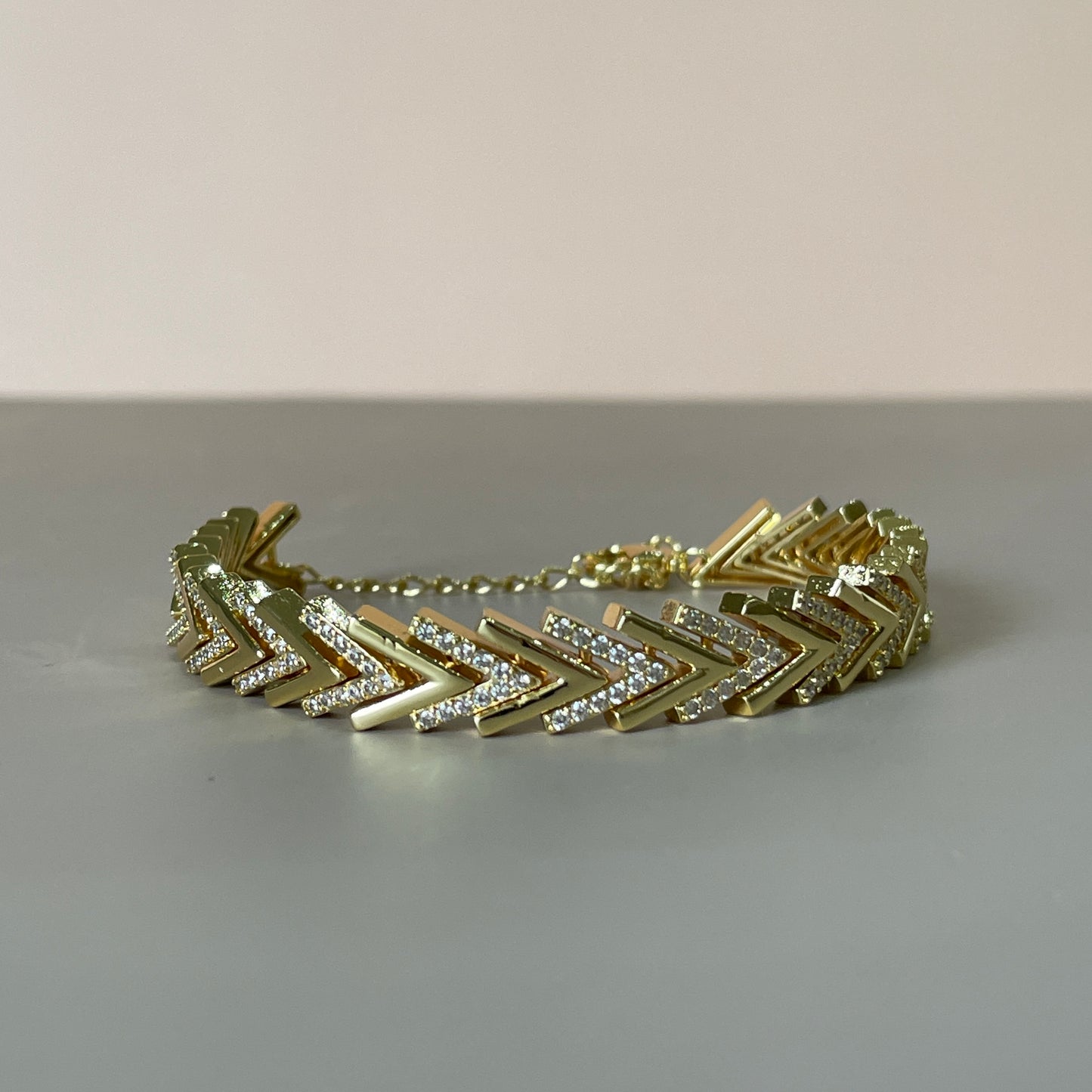 PULSERA FLECHAS CON CRISTAL