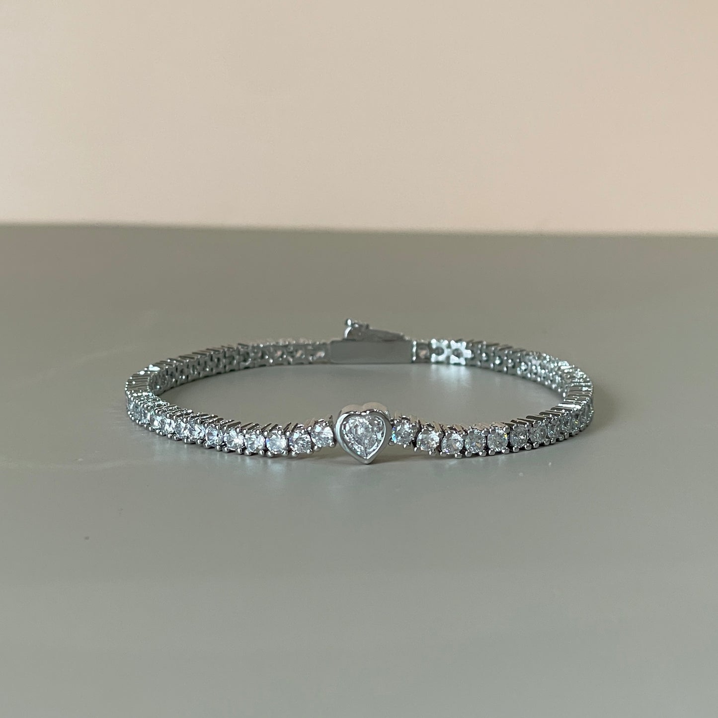PULSERA TENNIS SILVER CON CRISTAL CORAZON