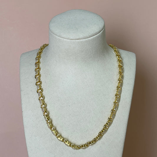 COLLAR MANZANA CON CRISTAL