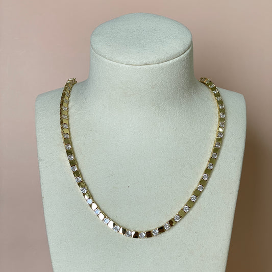 COLLAR CRISTAL CON CUBITOS