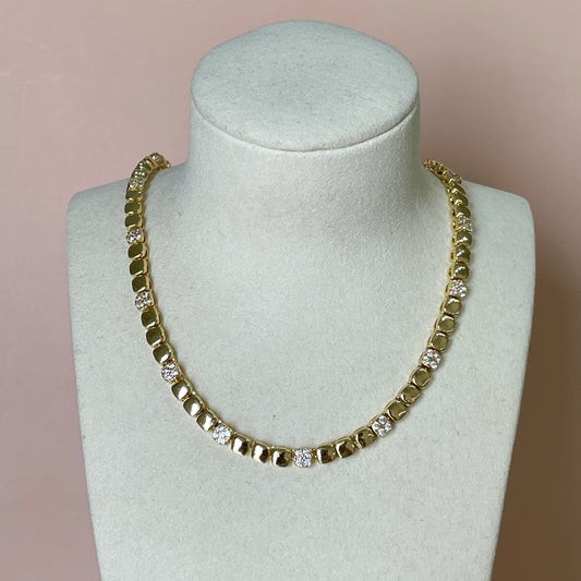 COLLAR CUBO CON CRISTAL