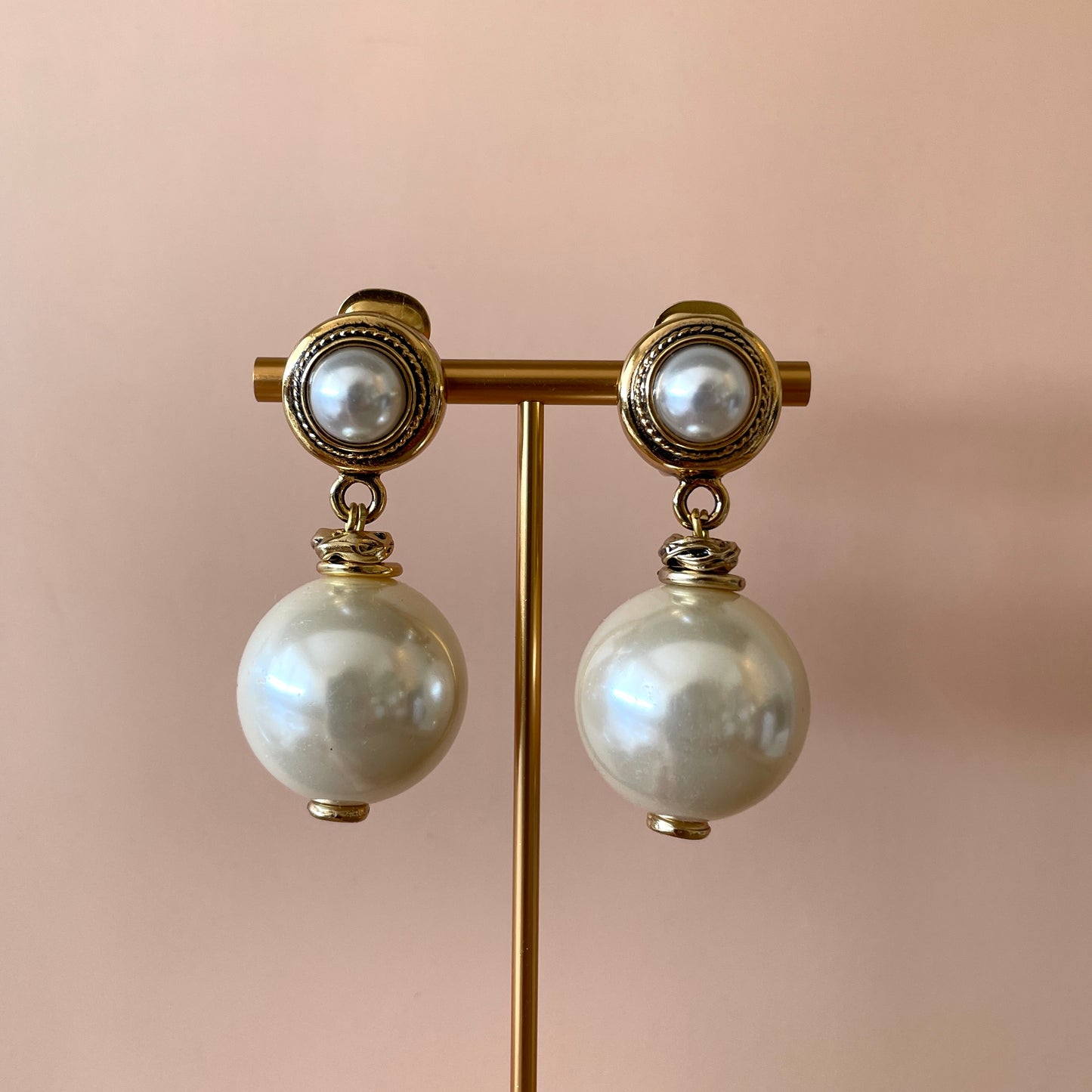 ARETES LUNA PEARL