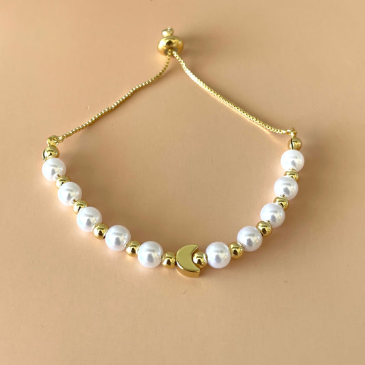 PULSERA AJUSTABLE PERLAS Y LUNA