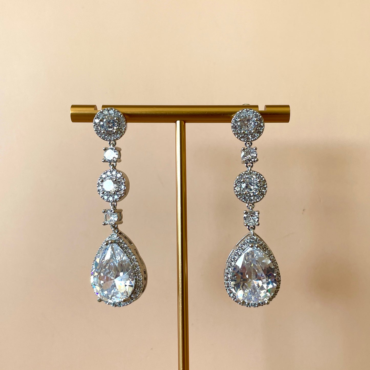 ARETES LARGO TIPO LAGRIMA SILVER