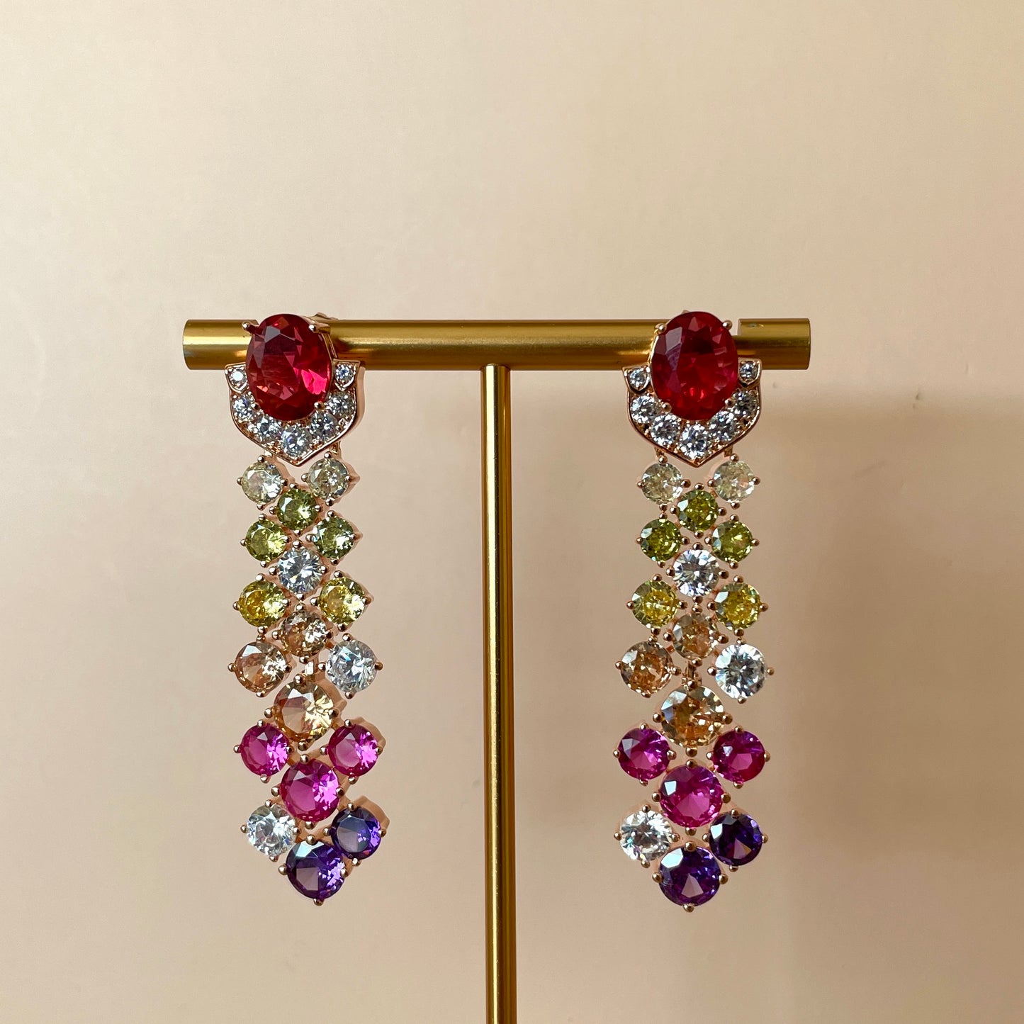 ARETES LARGOS REALEZA MIX ROJO