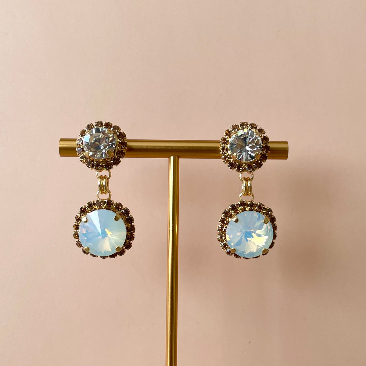 ARETES RIVOLI CLEAR & OPAL ORILLA DORADA