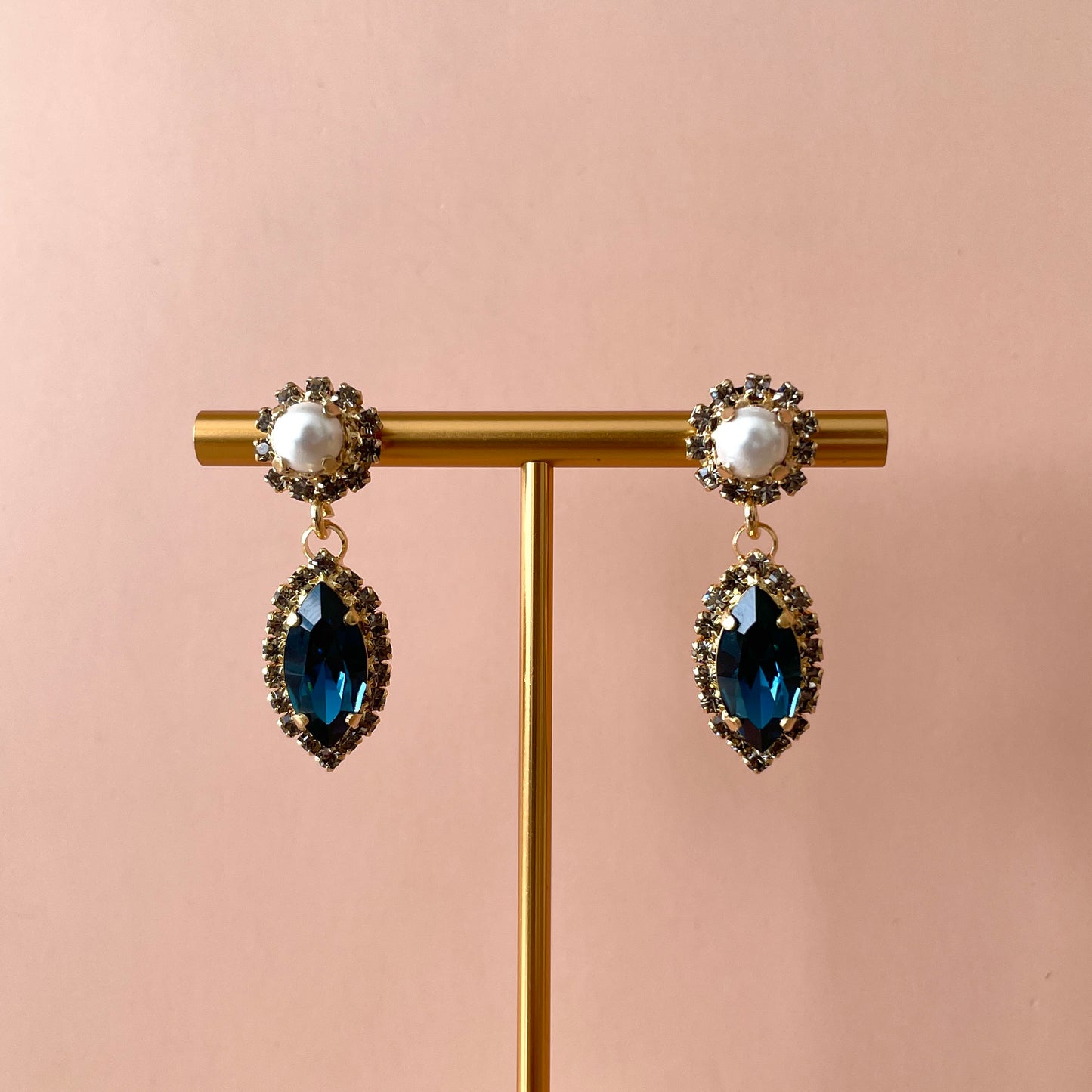 ARETES MARQUISE OVAL PERLA & AZUL MARINO
