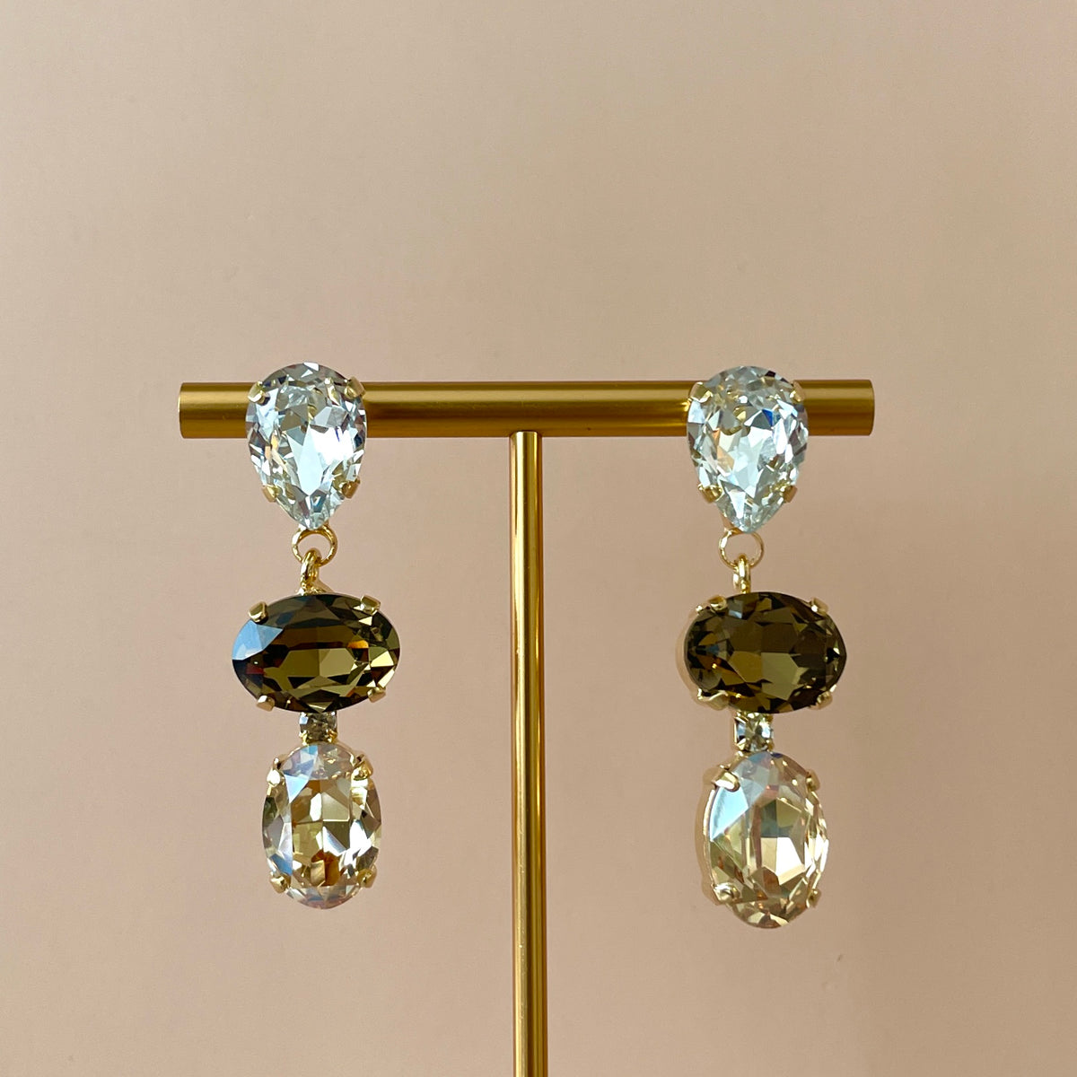 ARETES ROC OVAL GOTA CLEAR, CAFE & DORADO